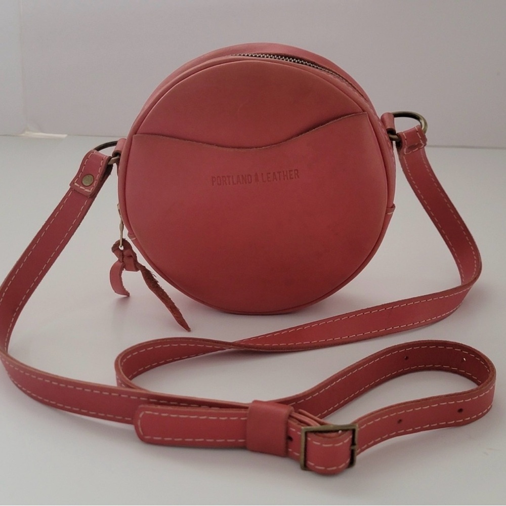 Portland Leather Tulip Round Crossbody Bag - Picture 2 of 8
